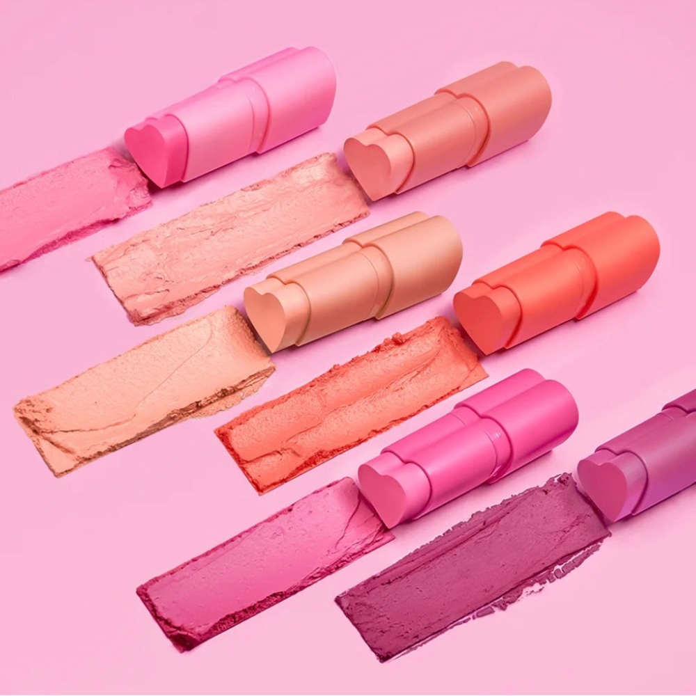 Sweet Blush Heart Shaped bar blushes.Creamy Easy to mix.High pay.